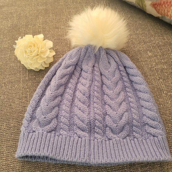 Jcrew pom pom beanie - Picture 4 of 9